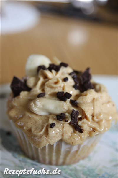 Banana-Peanut-Cupcake