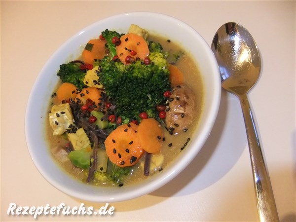 Gemüsepfanne mit Tempeh