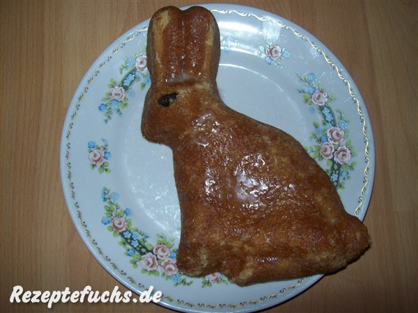 Kuchen in Osterhasenform