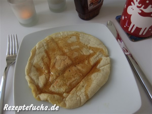 Pancakes mit Ahornsirup