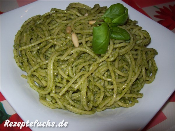 Pasta mit Pesto