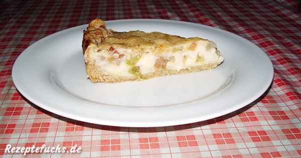 Rhabarber-Creme-Kuchen