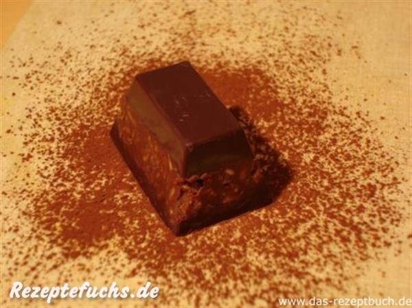 Schoko-Kokos-Nougat-Praline