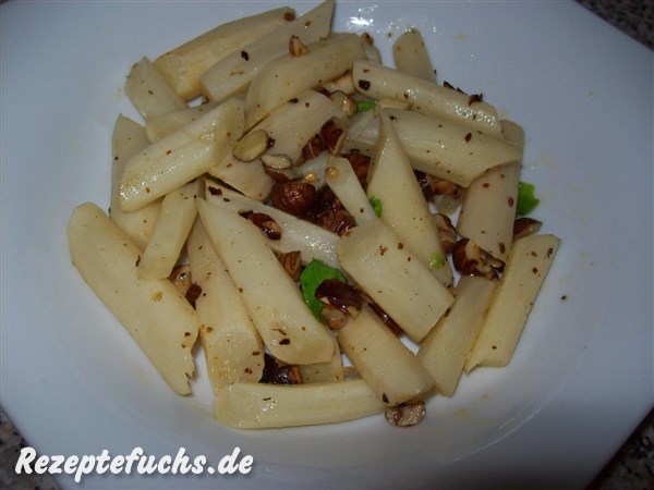 Schwarzwurzeln in Chili-Nuss-Margarine