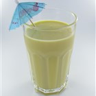 Mango-Lassi mit Schirm