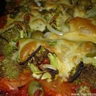 Pizza mit Broccoli und Zwiebeln