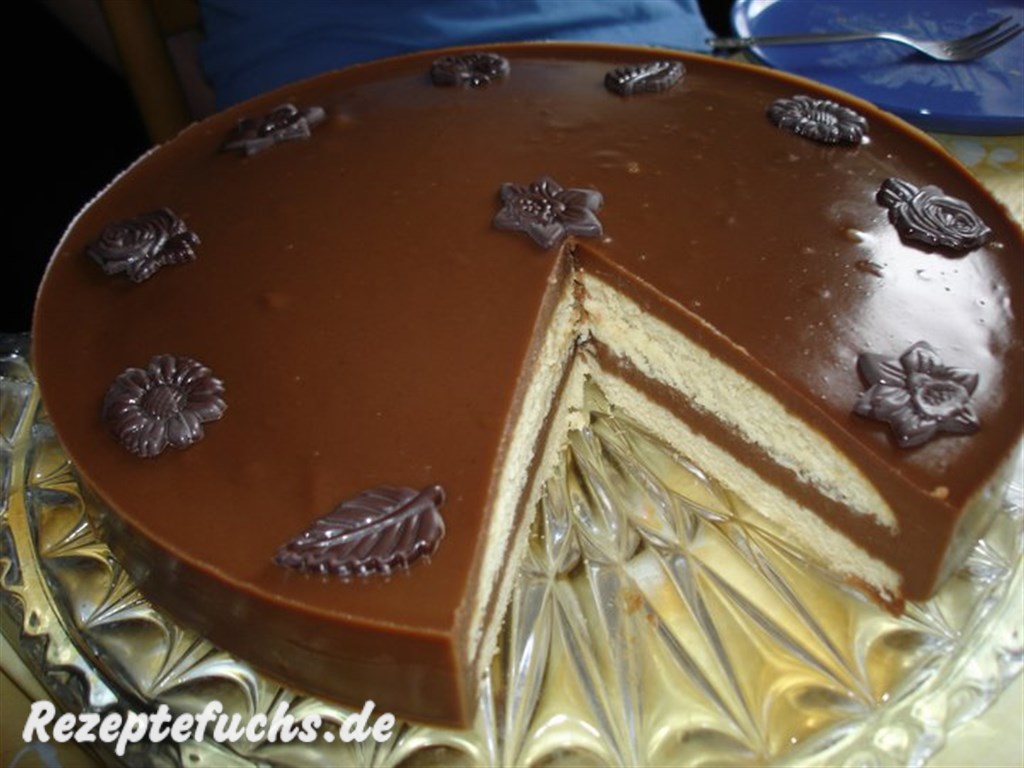 Nougattorte