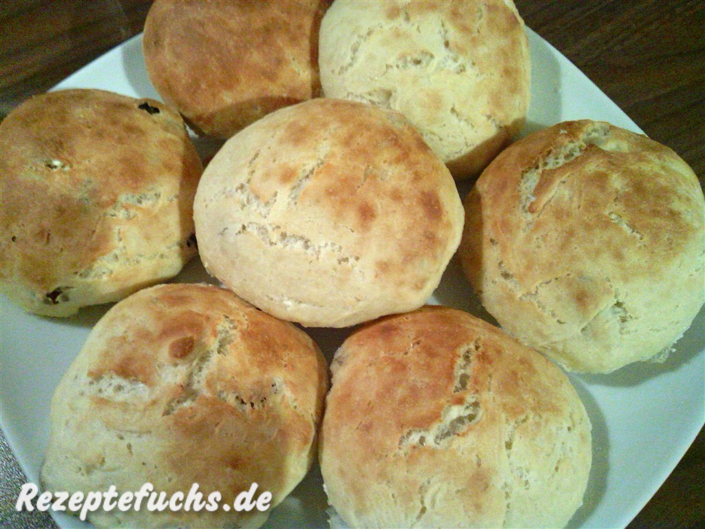 Rosinenbrötchen