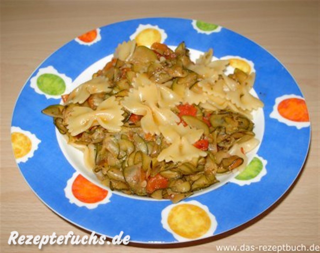 Zucchini-Tomaten-Farfalle 1