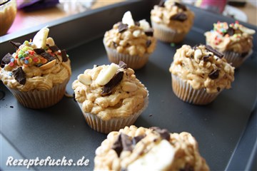 Banana-Peanut-Cupcakes