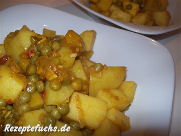 Kartoffeln mit Erbsen