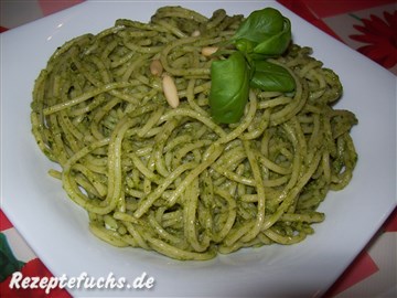 Pasta mit Pesto