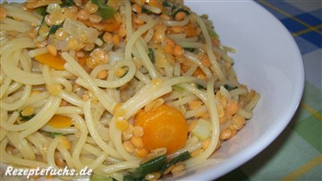 Spaghetti mit roten Linsen