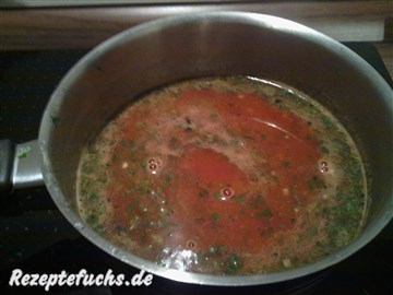 Tomatenmarksoße mit Kräutern