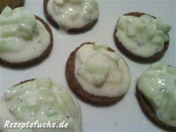 Tzaziki auf Schwarzbrot